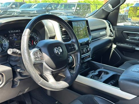 Used 2019 RAM 1500 Laramie w/ Sport Appearance Package AWD/4WD image 16
