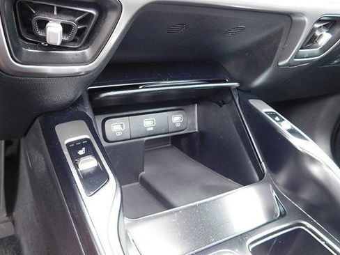 Used 2022 Kia Sorento S w/ Panoramic Sunroof Package image 22