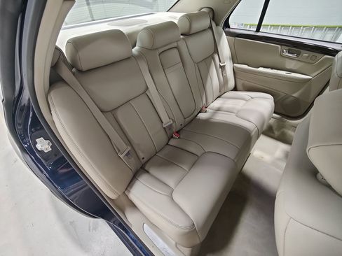 Used 2007 Cadillac DTS Performance FWD image 20