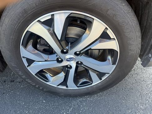 Used 2020 Subaru Outback Touring image 4