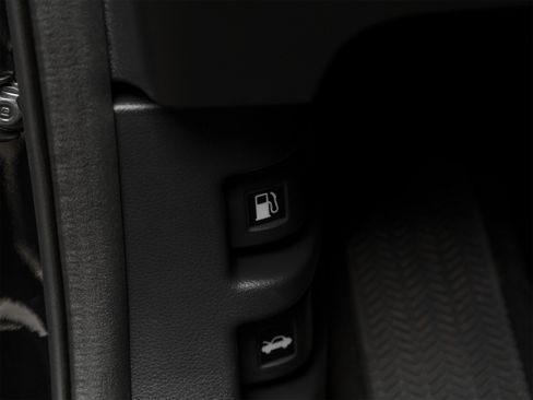 Used 2017 Honda CR-V LX image 22