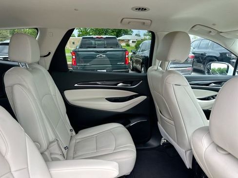 Used 2024 Buick Enclave Essence w/ Technology Package FWD image 14