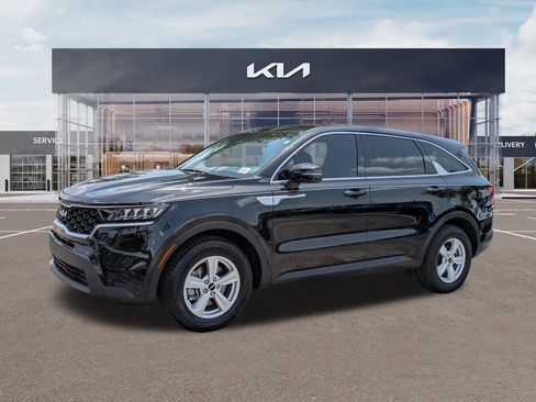 Certified 2022 Kia Sorento LX FWD image 6