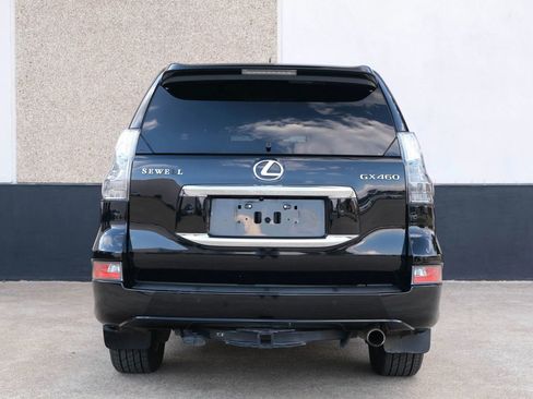 Used 2017 Lexus GX 460 image 16