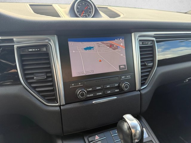 Used 2017 Porsche Macan S AWD/4WD image 11