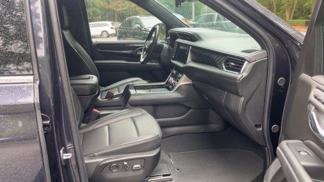 Used 2024 GMC Yukon Denali w/ Advanced Technology Package AWD/4WD image 11