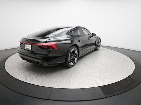 Used 2022 Audi RS e-tron GT image 14