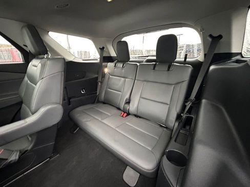 Used 2025 Ford Explorer Active w/ Active Comfort Package image 35