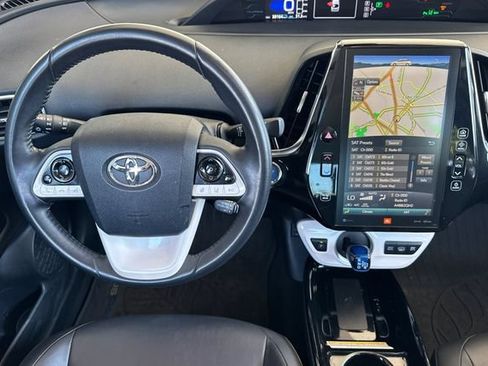 Used 2018 Toyota Prius Prime Advanced FWD image 14