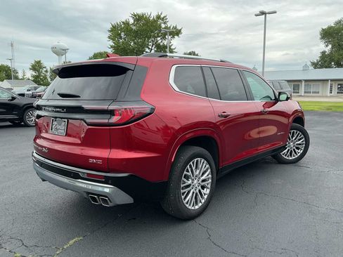 Used 2024 GMC Acadia Denali AWD/4WD image 4