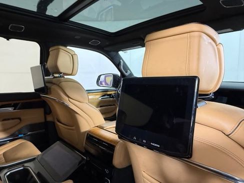 Used 2022 Jeep Grand Wagoneer Series III w/ Rear Seat Video Group 1 AWD/4WD image 53