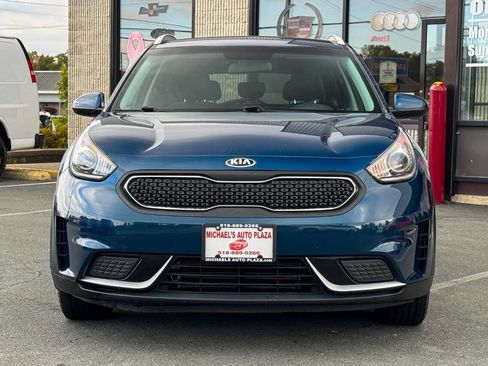 Used 2019 Kia Niro LX image 9