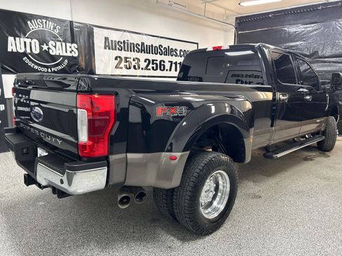Used 2019 Ford F350 Lariat w/ Lariat Ultimate Package AWD/4WD image 6
