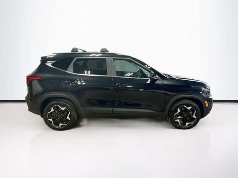 Used 2024 Kia Seltos EX AWD/4WD image 8
