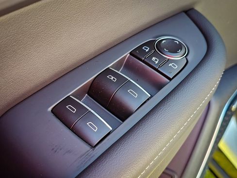 New 2026 Buick Enclave Sport Touring w/ Power Package image 12