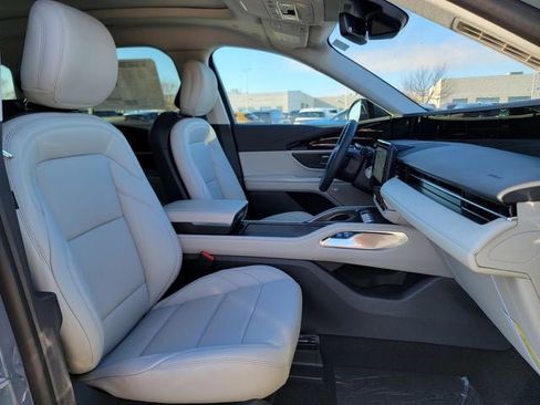 New 2026 Lincoln Nautilus Premier image 23