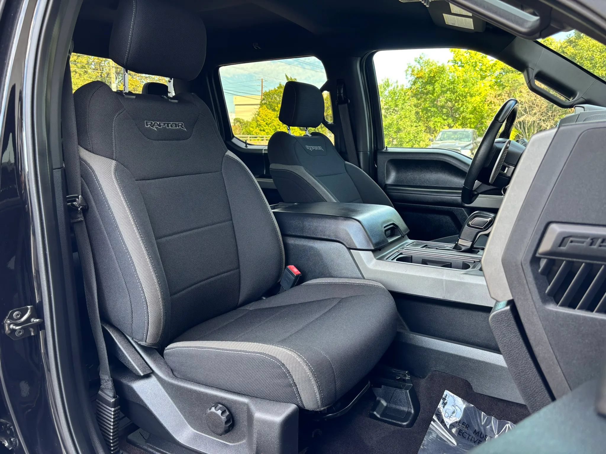 Used 2019 Ford F150 Raptor AWD/4WD image 19