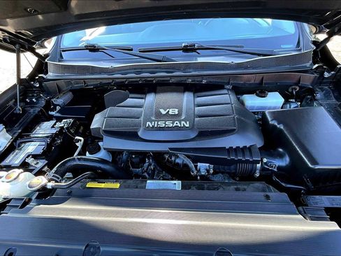 Used 2019 Nissan Titan SV image 31