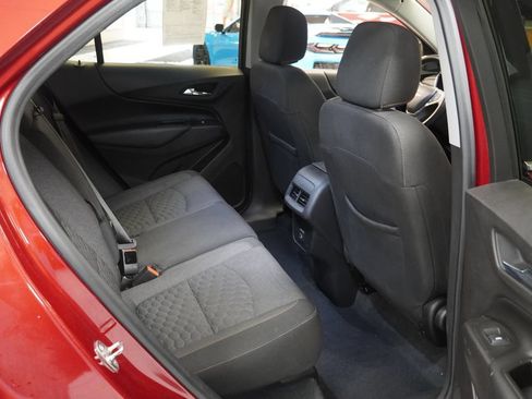 Used 2019 Chevrolet Equinox LT w/ Driver Convenience Package AWD/4WD image 20