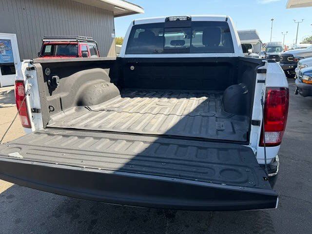 Used 2018 RAM 2500 Big Horn w/ Harvest Edition AWD/4WD image 23