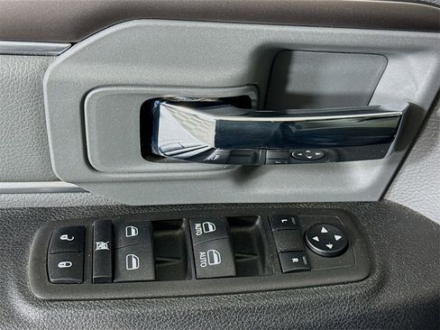 Used 2024 RAM 1500 Classic SLT image 22