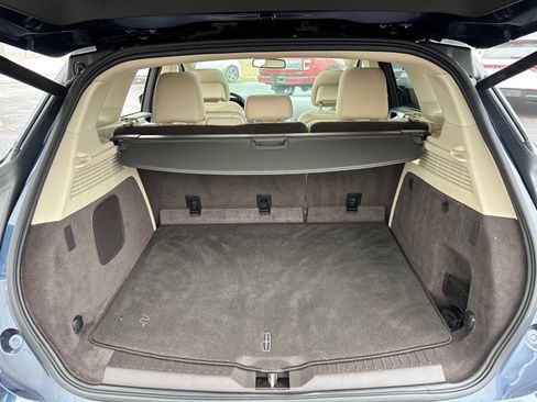 Used 2017 Lincoln MKC Reserve w/ Lincoln MKC Climate Package image 9