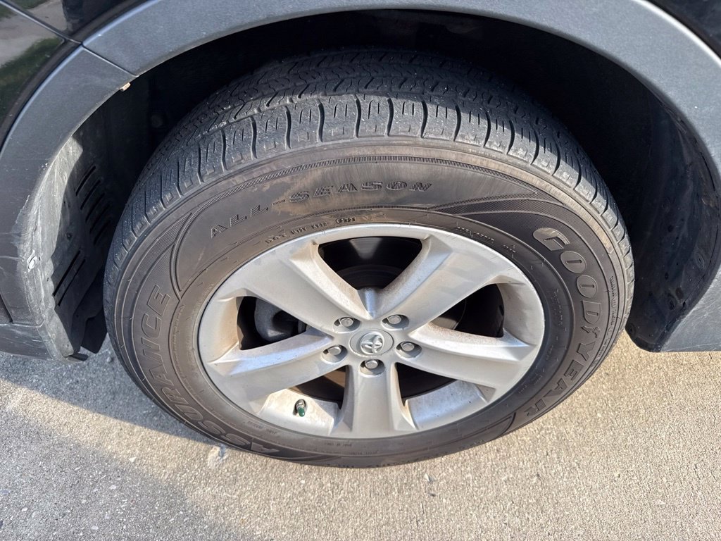 Used 2013 Toyota RAV4 XLE AWD/4WD image 20