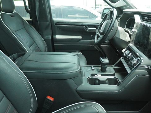 Used 2023 GMC Sierra 1500 AT4X AWD/4WD image 11