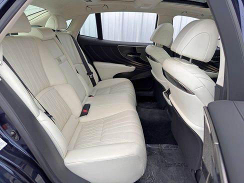 Used 2022 Lexus LS 500 image 42