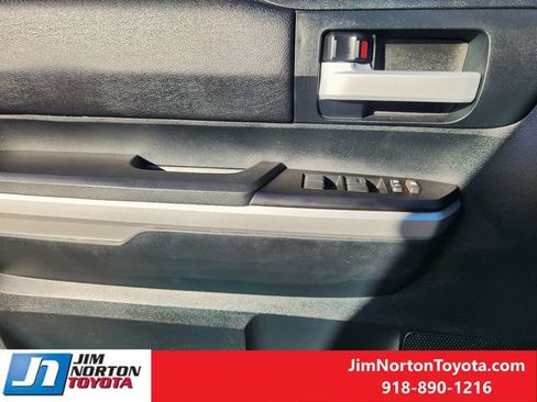 Used 2017 Toyota Tundra SR5 w/ SR5 Upgrade Package image 25