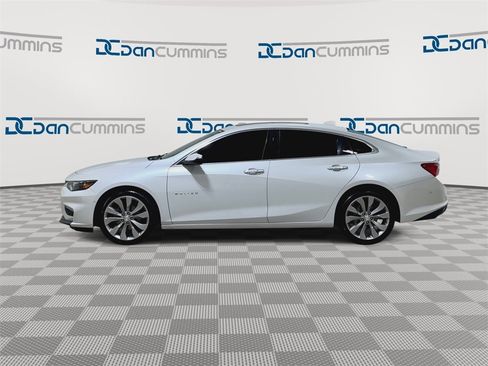 Used 2018 Chevrolet Malibu Premier w/ Premier Sun and Wheel Package image 5