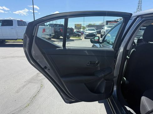 Used 2024 Nissan Sentra SV FWD image 21