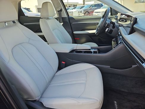 Certified 2025 Hyundai Sonata Limited image 10