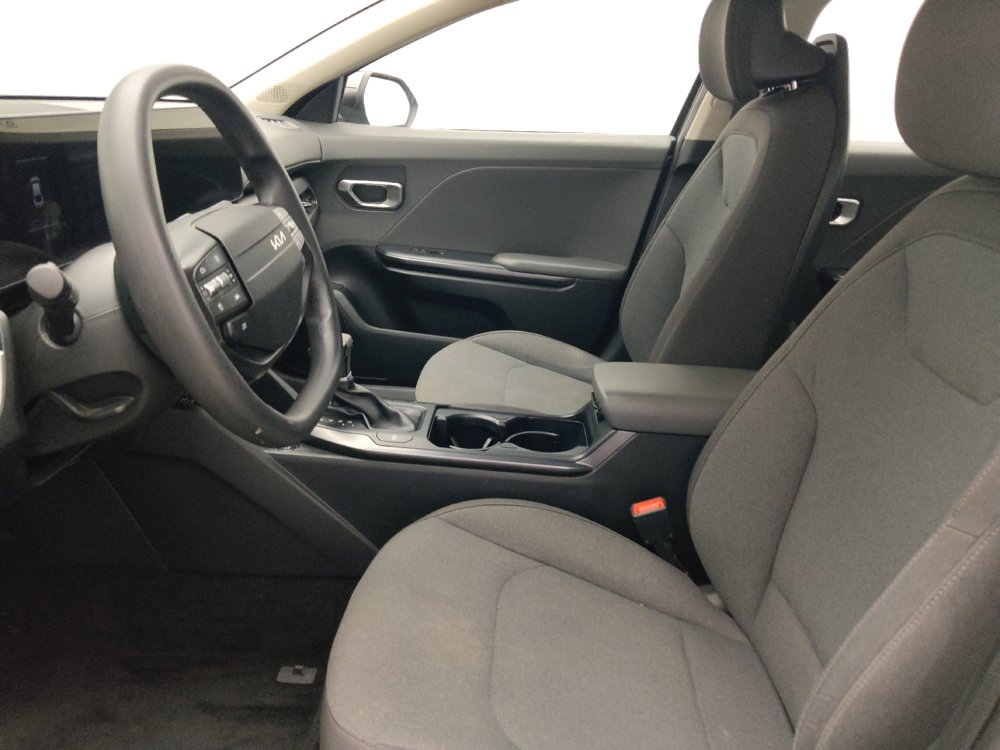 Used 2025 Kia K4 FWD image 17