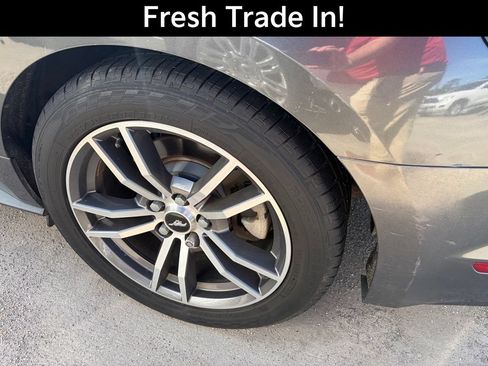 Used 2017 Ford Mustang Coupe RWD image 6