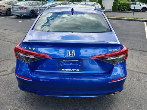 Used 2023 Honda Civic Sport image 5