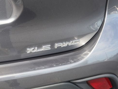Used 2023 Toyota Highlander XLE AWD/4WD image 30