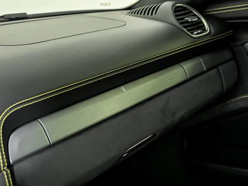 Used 2020 Porsche 718 Cayman GT4 image 34