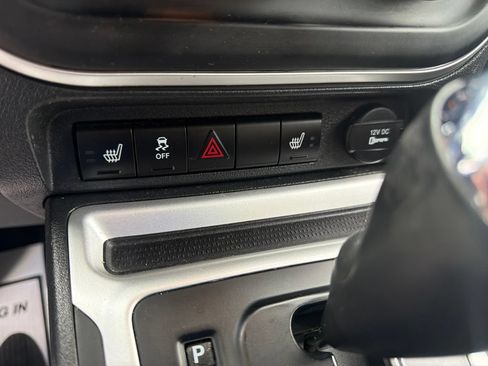 Used 2015 Jeep Compass High Altitude AWD/4WD image 24