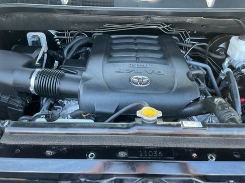 Used 2017 Toyota Tundra SR5 w/ TRD Off Road Package AWD/4WD image 24