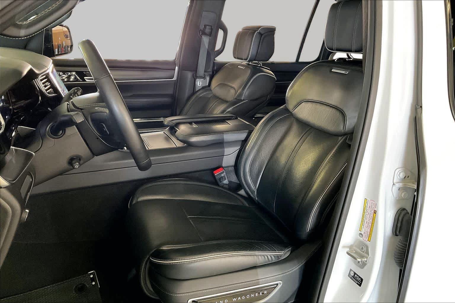 Used 2024 Jeep Grand Wagoneer L Series II w/ Quick Order Packagew 28T AWD/4WD image 7