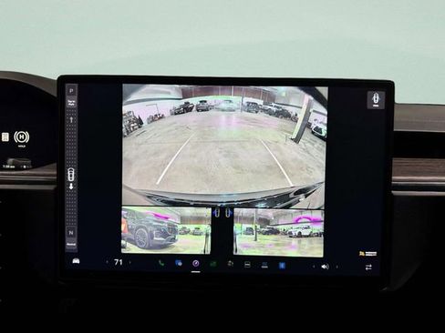 Used 2021 Tesla Model S Plaid image 16