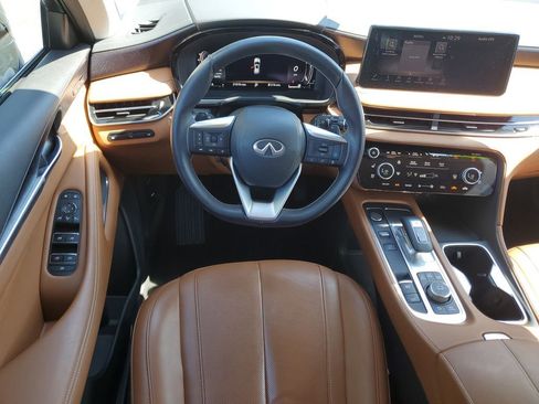 Used 2023 INFINITI QX60 Sensory w/ Vision Package AWD/4WD image 13