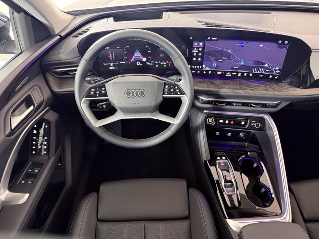 Certified 2025 Audi Q5 Premium w/ Premium Plus AWD/4WD image 11