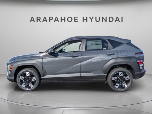 Used 2025 Hyundai Kona SEL image 2