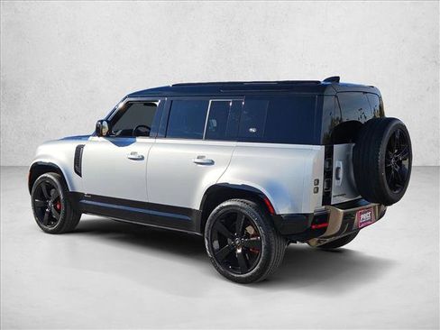 Used 2023 Land Rover Defender 110 X image 8