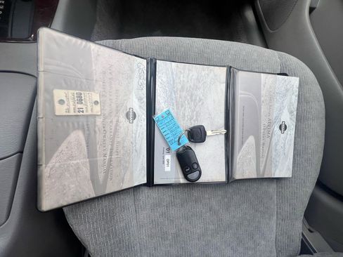 Used 2001 Nissan Altima GXE image 56