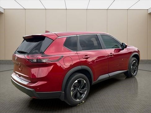 Used 2025 Nissan Rogue SV FWD image 14