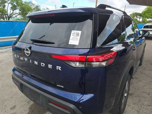 Used 2025 Nissan Pathfinder SV AWD/4WD image 3