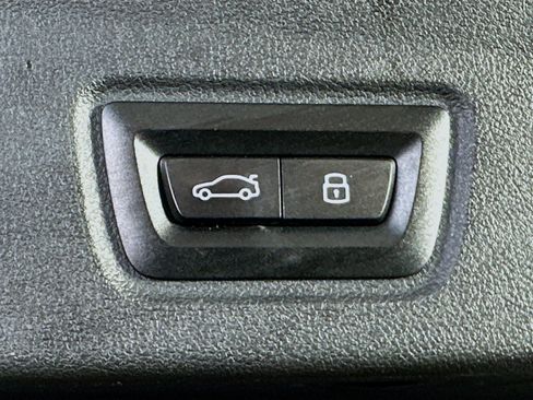 Used 2024 BMW i4 xDrive40i AWD/4WD image 32